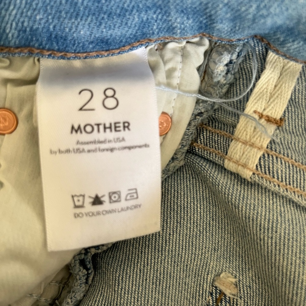 Mother Jeans Weekend Fray (size 28) - Picture 8 of 13